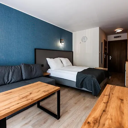 Nad Ujsciem I 웨바