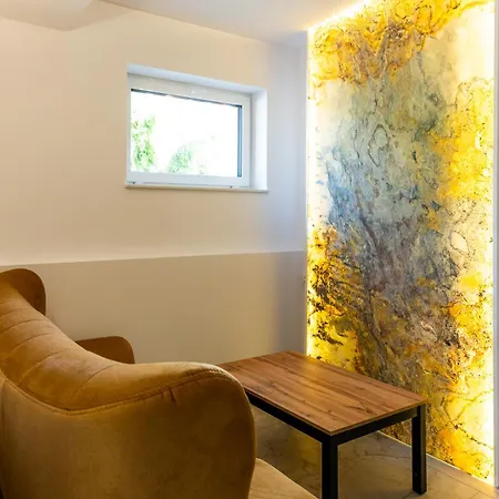 Nad Ujsciem I 웨바